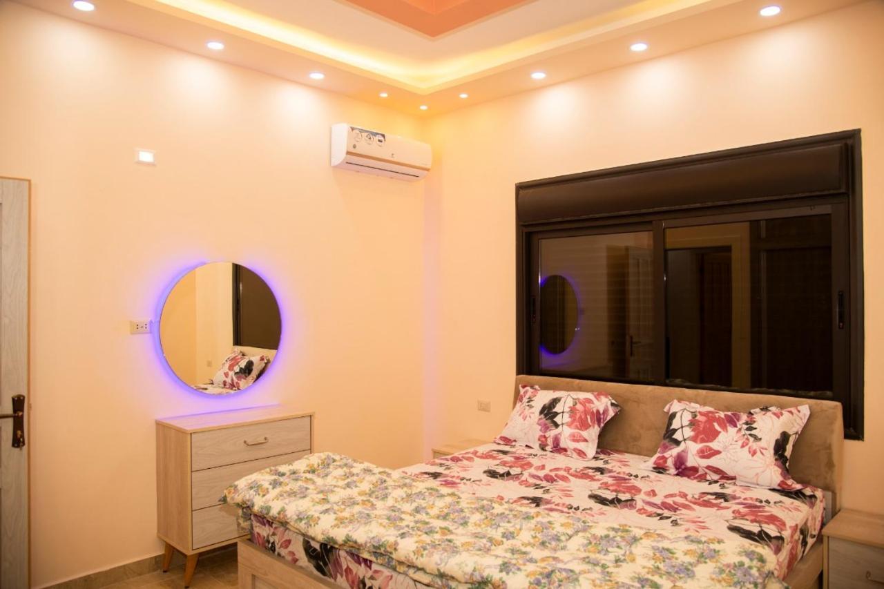 Lotus Housing For Furnished Apartments Джераш Екстериор снимка